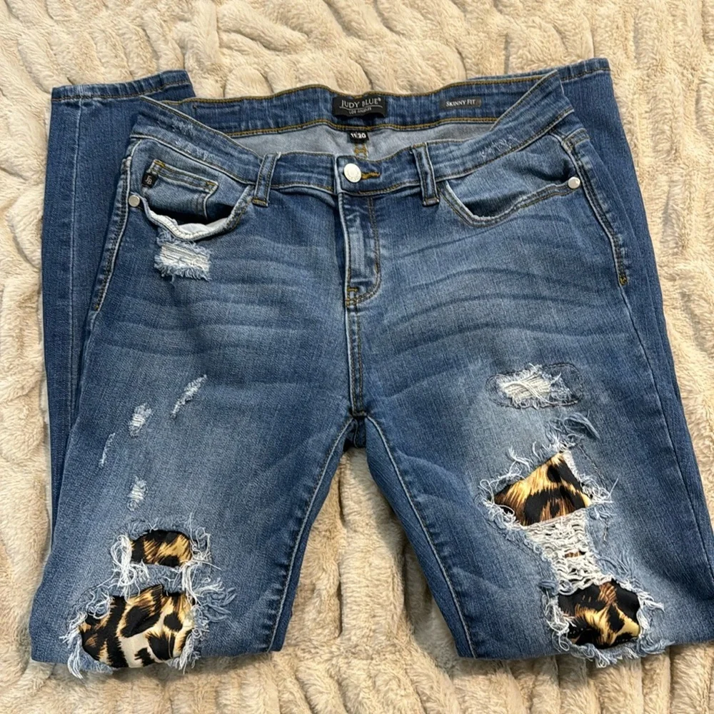 Judy blue leopard patch jeans - Picture 1 of 9